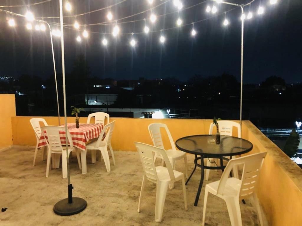 Los Nardos Hostel -Pet Friendly- Oaxaca Ngoại thất bức ảnh